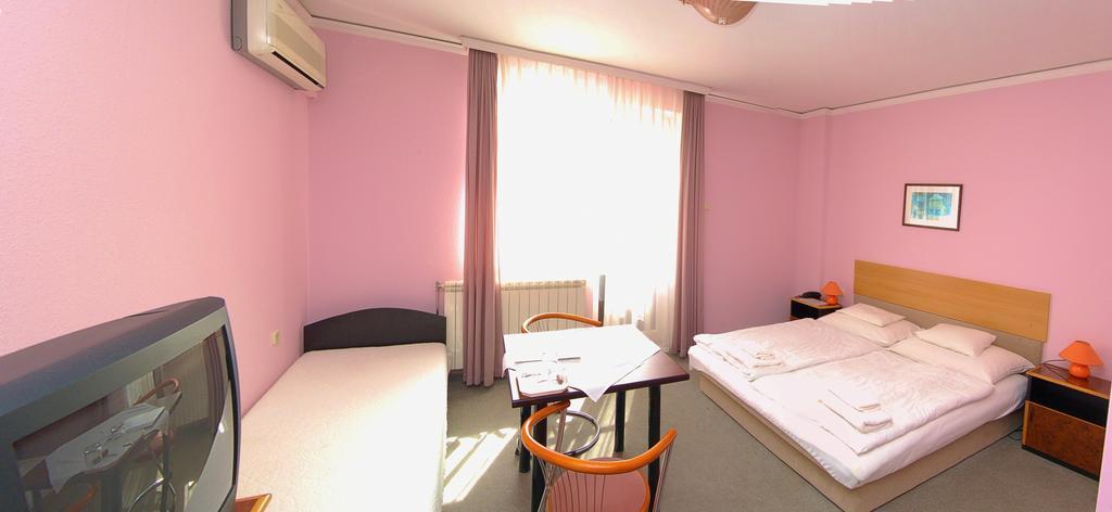 קצ'קמט Apollo Motel מראה חיצוני תמונה